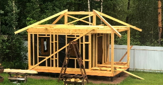 Сарай из бруса 100х100 в Верхнем Уфалее - строительство под ключ | Строй-Врф от 41124 руб.